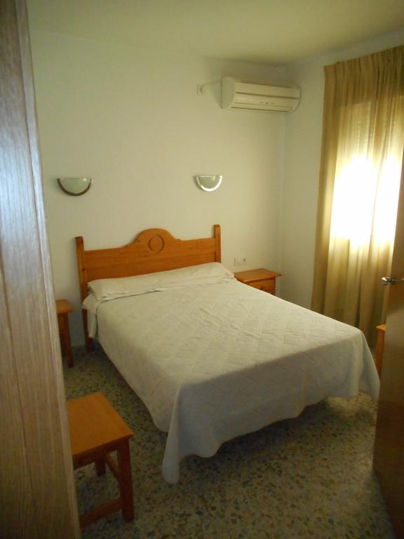 Hostal Paco Pepe Conil De La Frontera Exterior foto