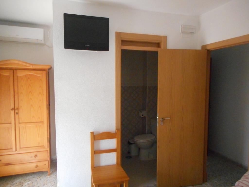 Hostal Paco Pepe Conil De La Frontera Quarto foto