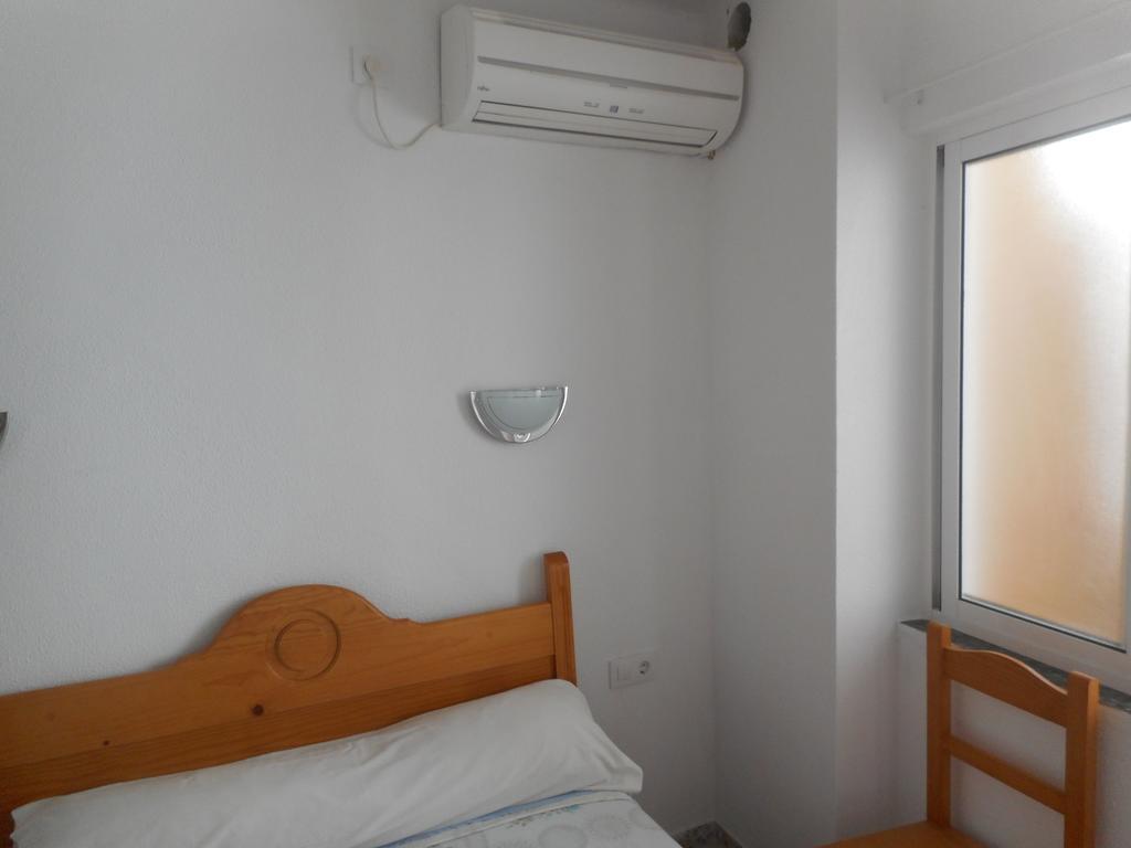 Hostal Paco Pepe Conil De La Frontera Quarto foto