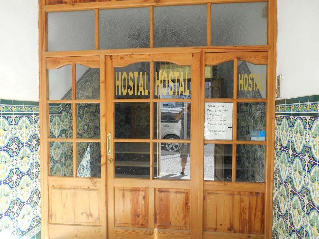 Hostal Paco Pepe Conil De La Frontera Exterior foto