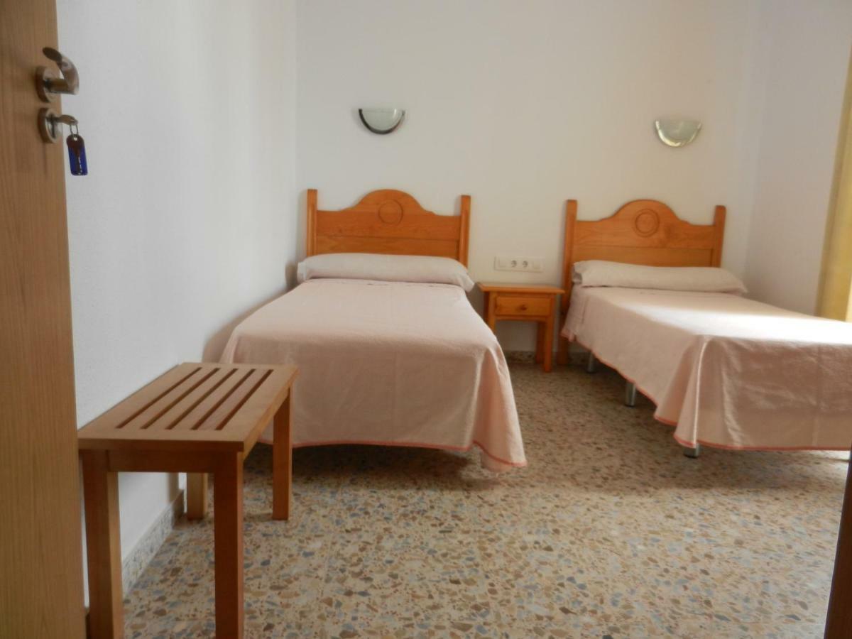 Hostal Paco Pepe Conil De La Frontera Exterior foto